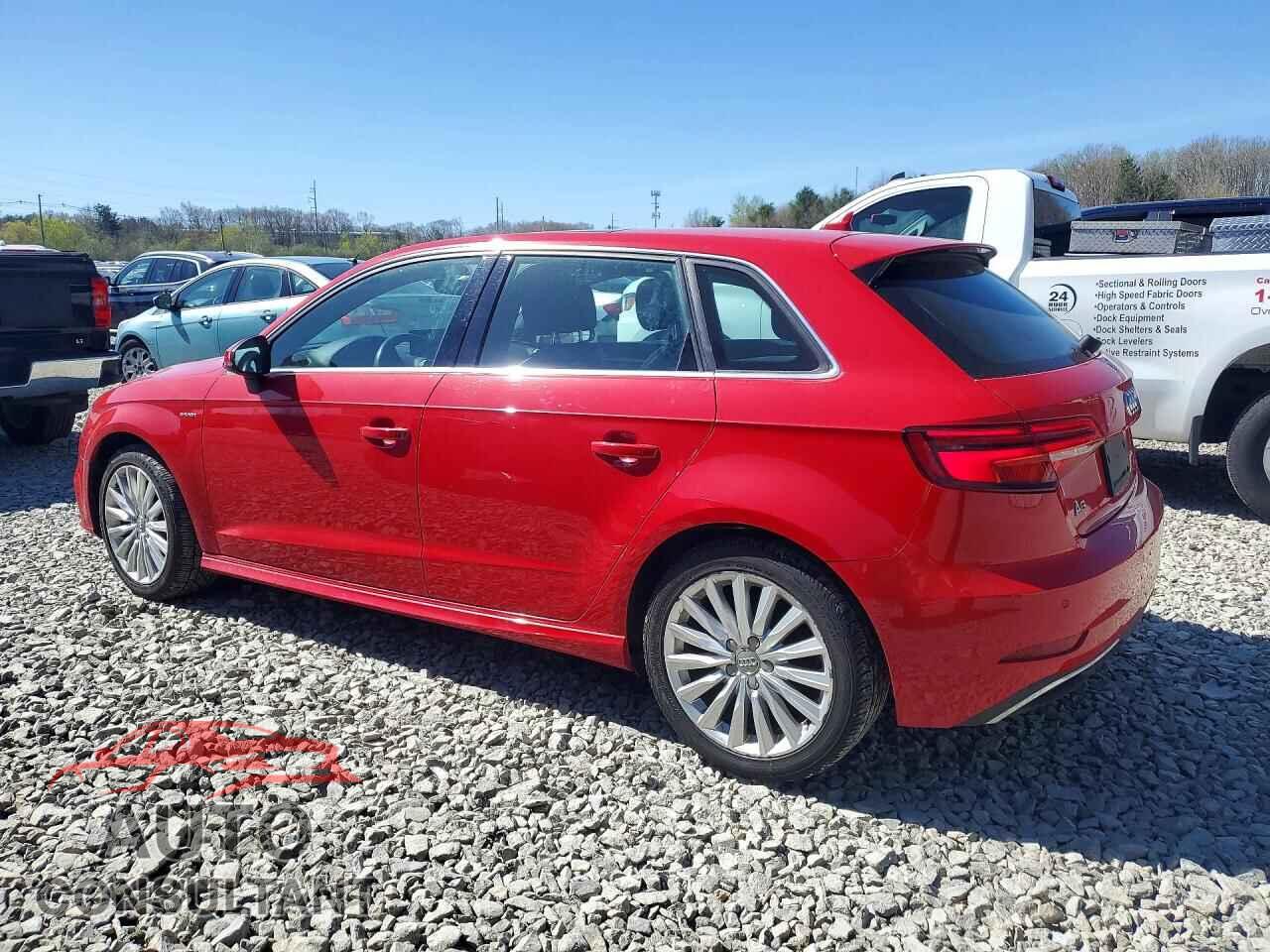 AUDI A3 2017 - WAUTPBFF0HA106449