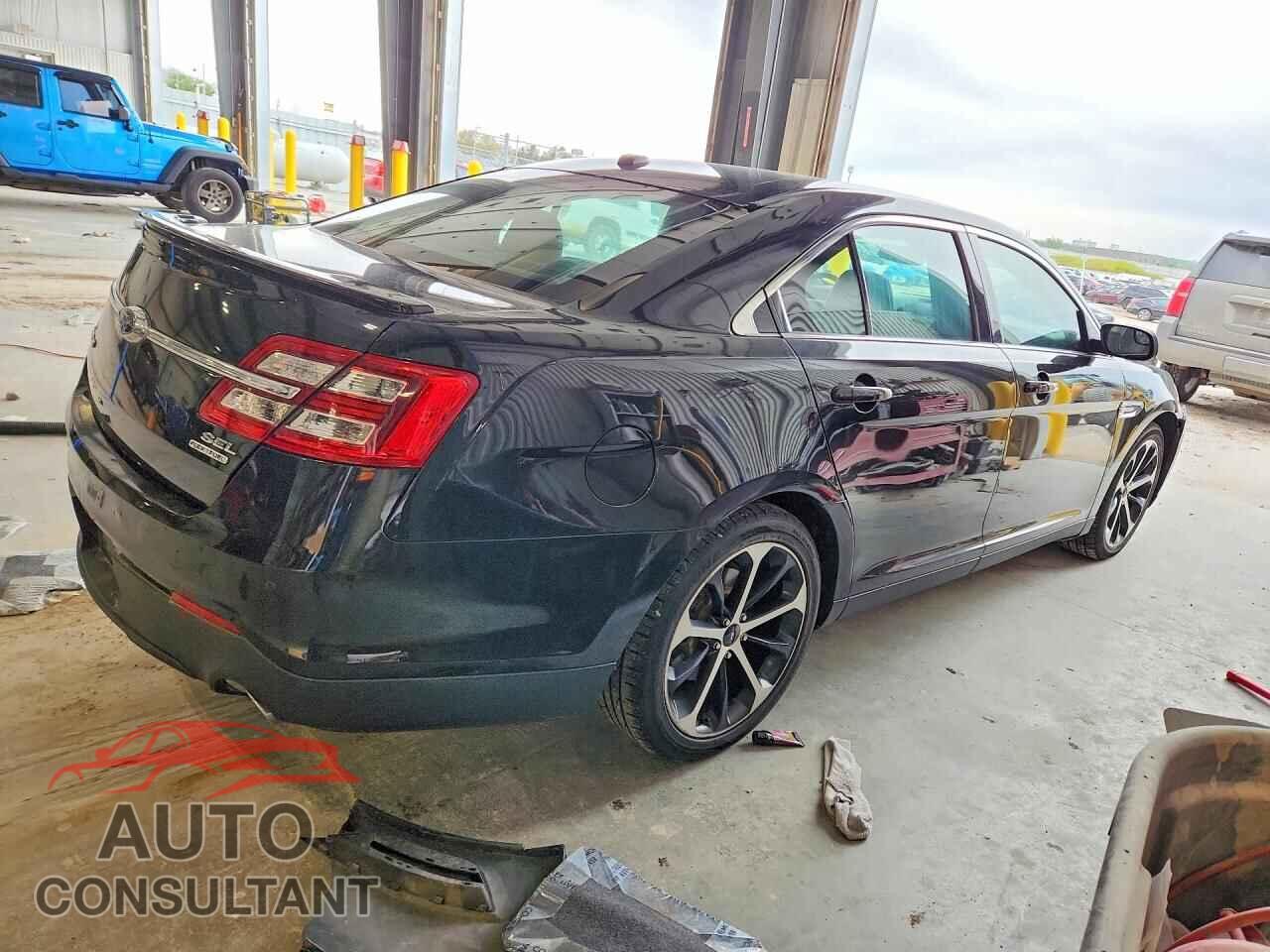 FORD TAURUS 2015 - 1FAHP2E86FG182544