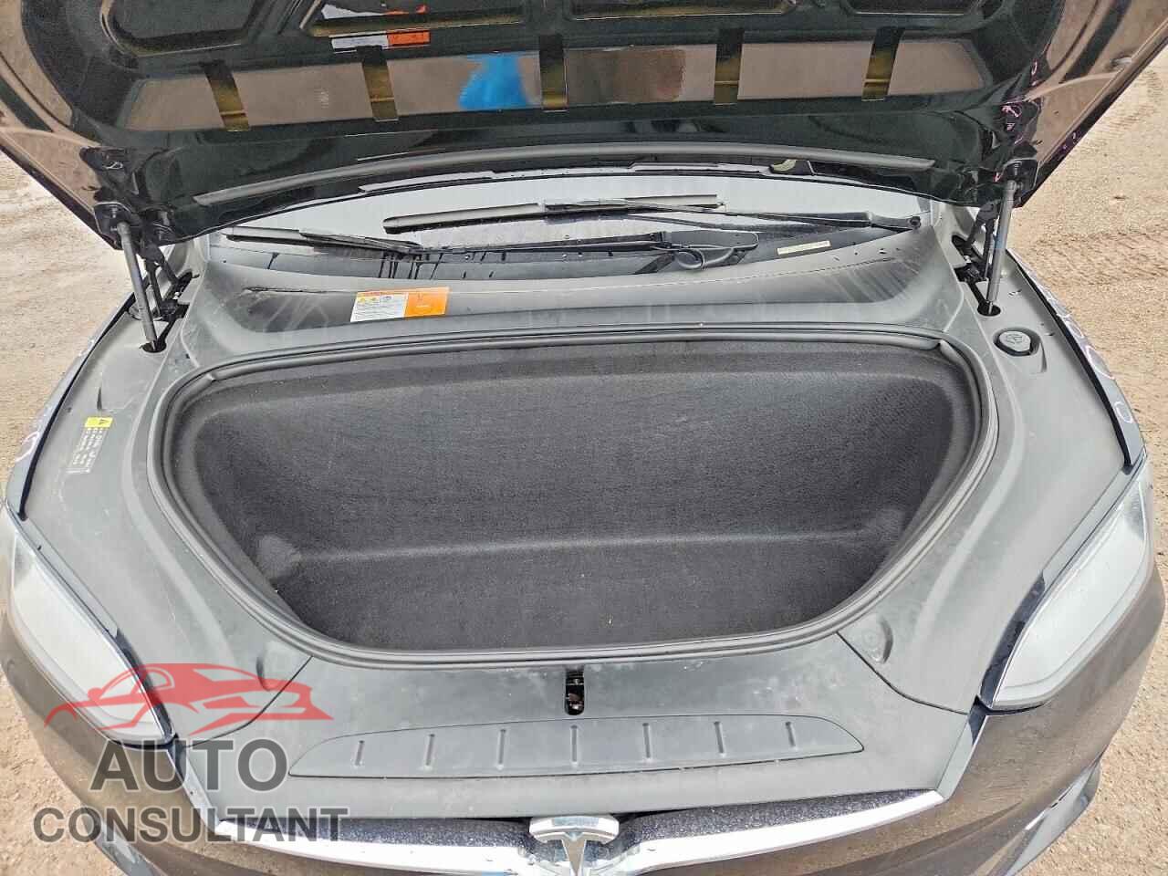 TESLA MODEL X 2018 - 5YJXCDE2XJF115666