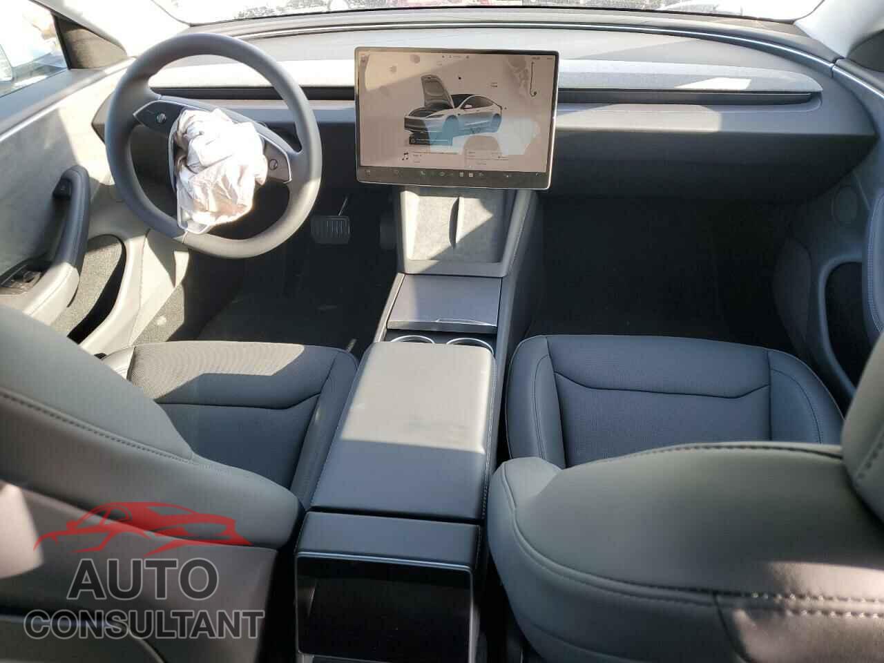 TESLA MODEL 3 2025 - 5YJ3E1EBXSF951972