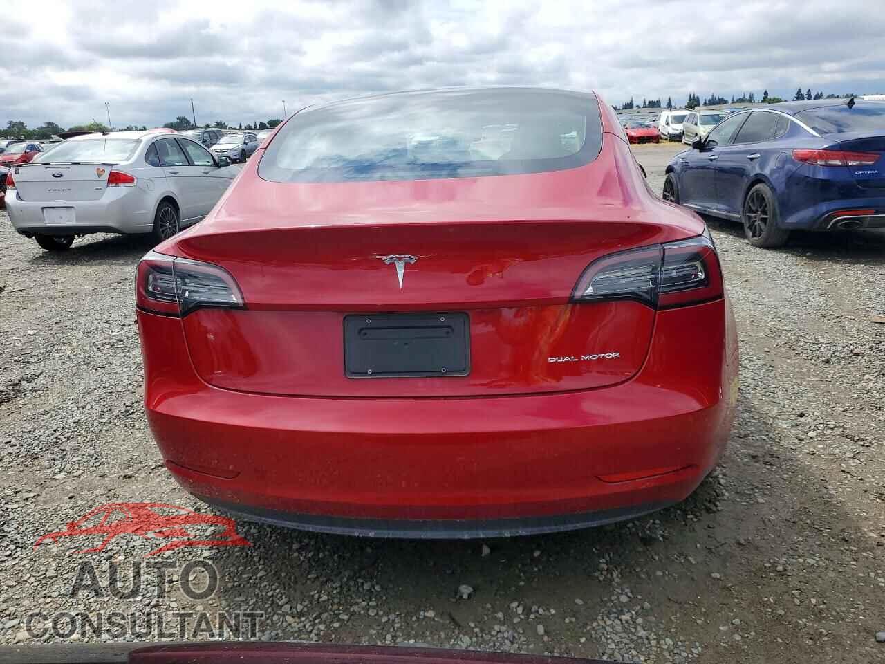 TESLA MODEL 3 2022 - 5YJ3E1EB1NF135611
