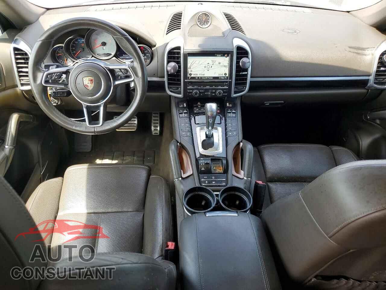 PORSCHE CAYENNE 2015 - WP1AB2A22FLA60118