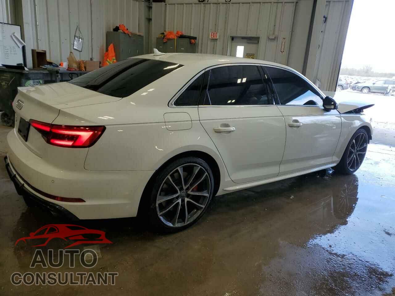 AUDI S4/RS4 2018 - WAUB4AF42JA002841
