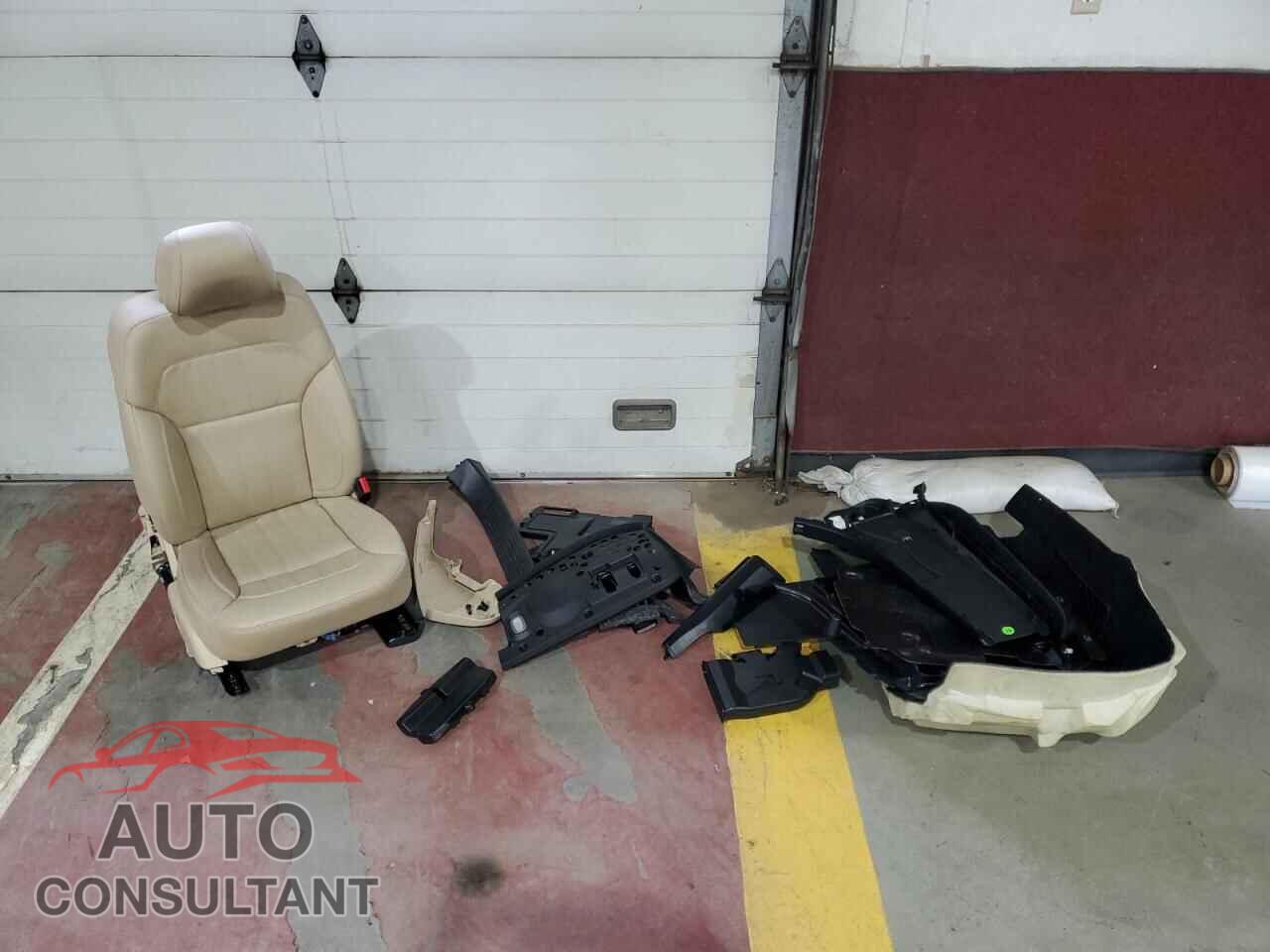 MERCEDES-BENZ GLS-CLASS 2018 - 4JGDF6EE0JB008236