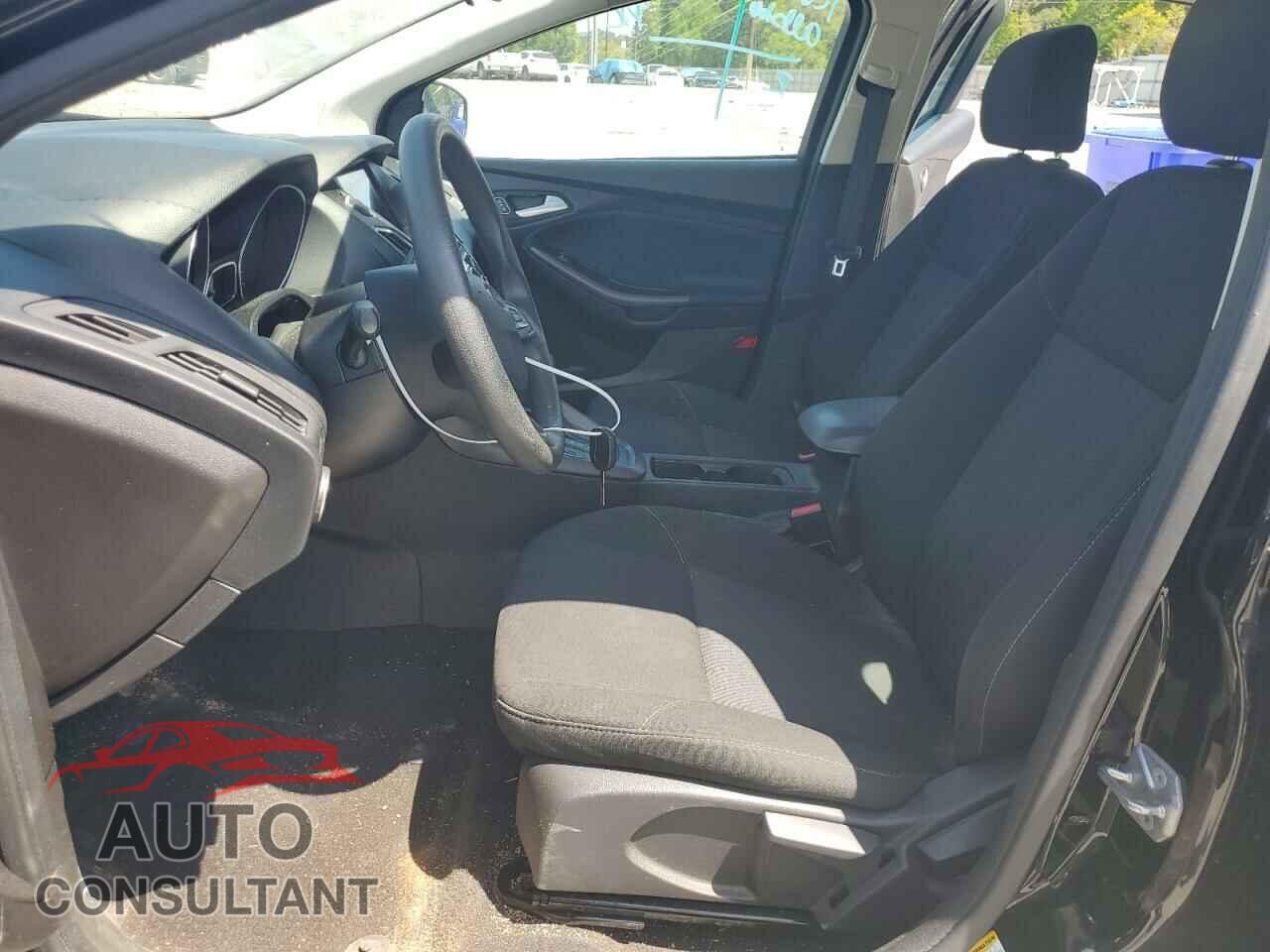 FORD FOCUS 2017 - 1FADP3M20HL294137