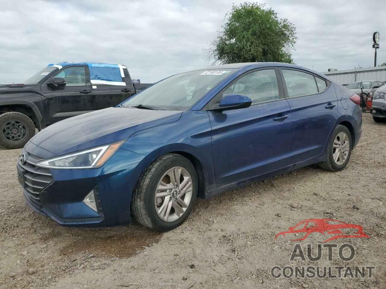 HYUNDAI ELANTRA 2019 - 5NPD84LF5KH434759