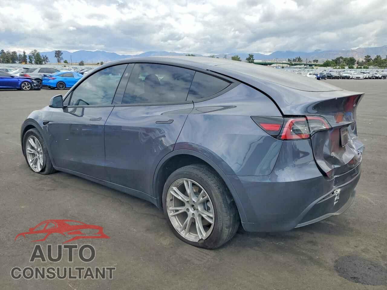TESLA MODEL Y 2023 - 7SAYGDEEXPF944445