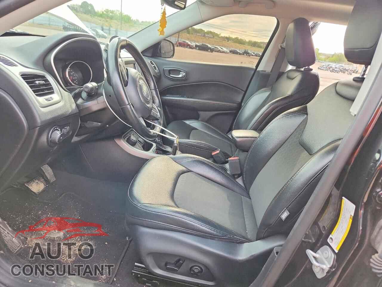 JEEP COMPASS 2020 - 3C4NJDBB2LT145315