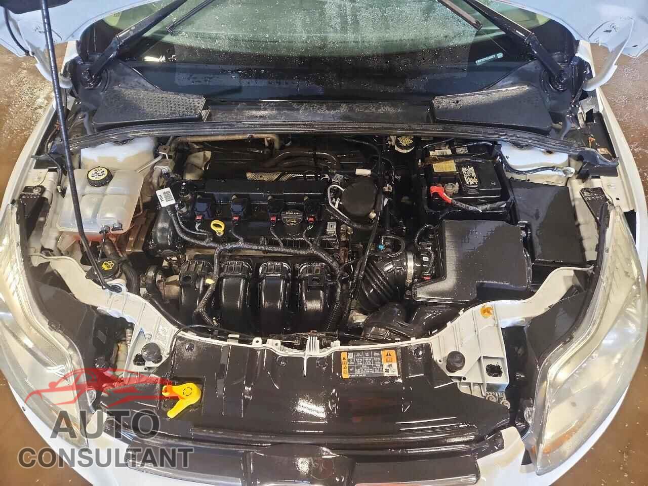FORD FOCUS 2014 - 1FADP3F21EL306577