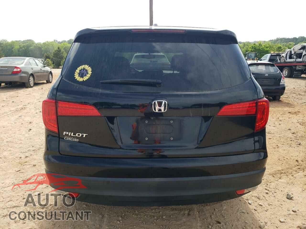 HONDA PILOT 2017 - 5FNYF5H84HB047599