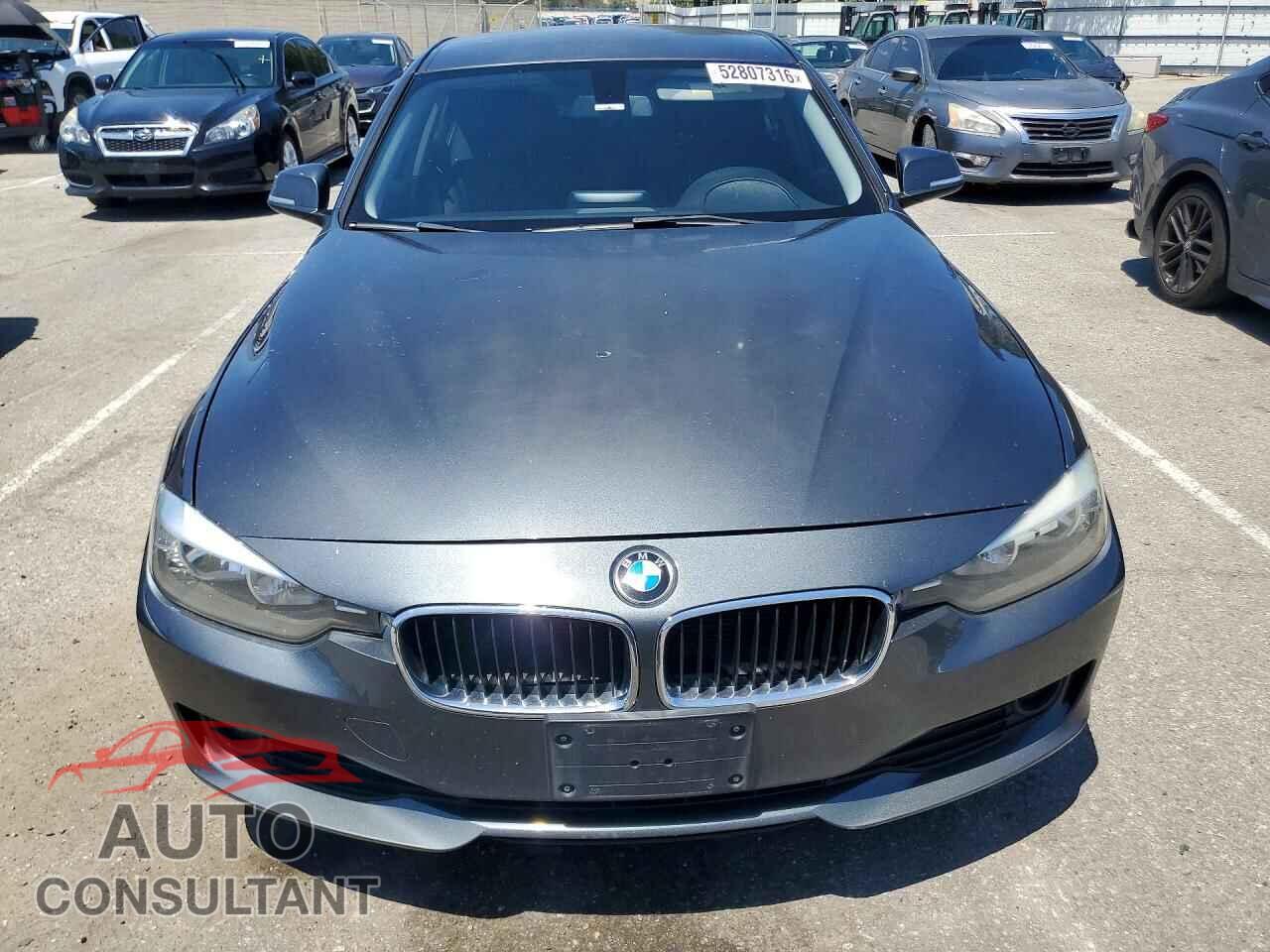 BMW 3 SERIES 2015 - WBA3B1G51FNT02176