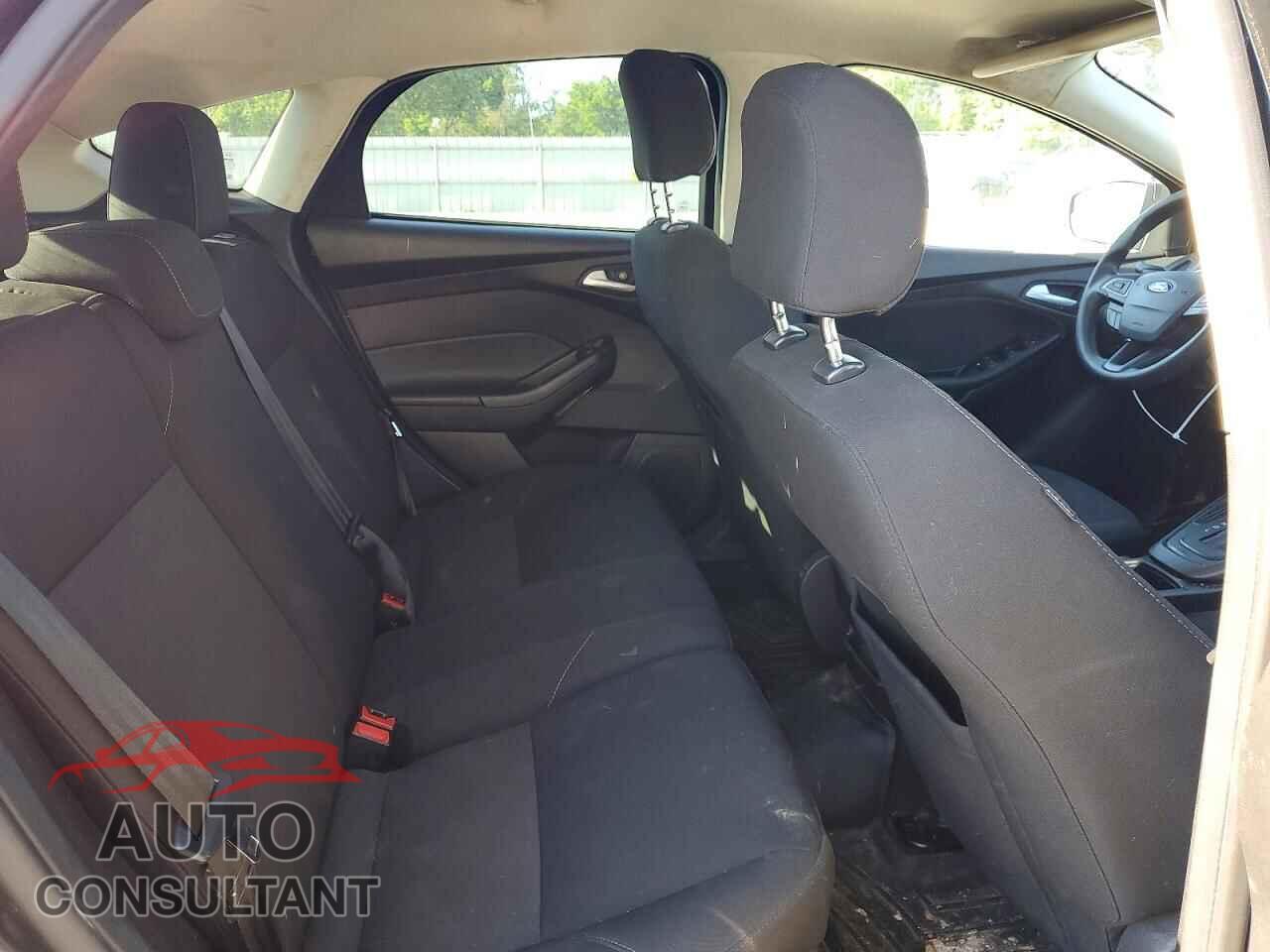 FORD FOCUS 2016 - 1FADP3K23GL377787