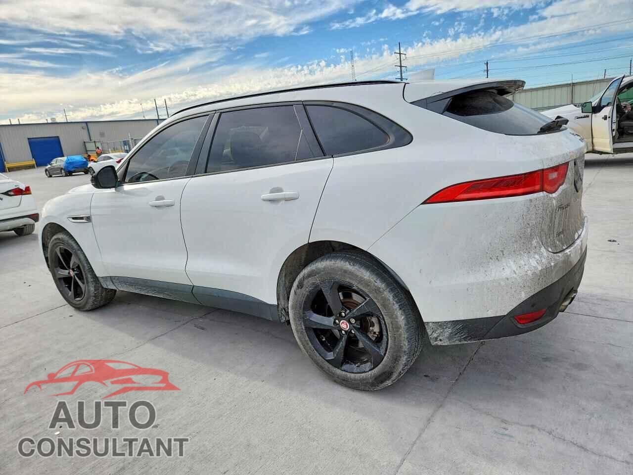 JAGUAR F-PACE 2017 - SADCJ2BN1HA488545