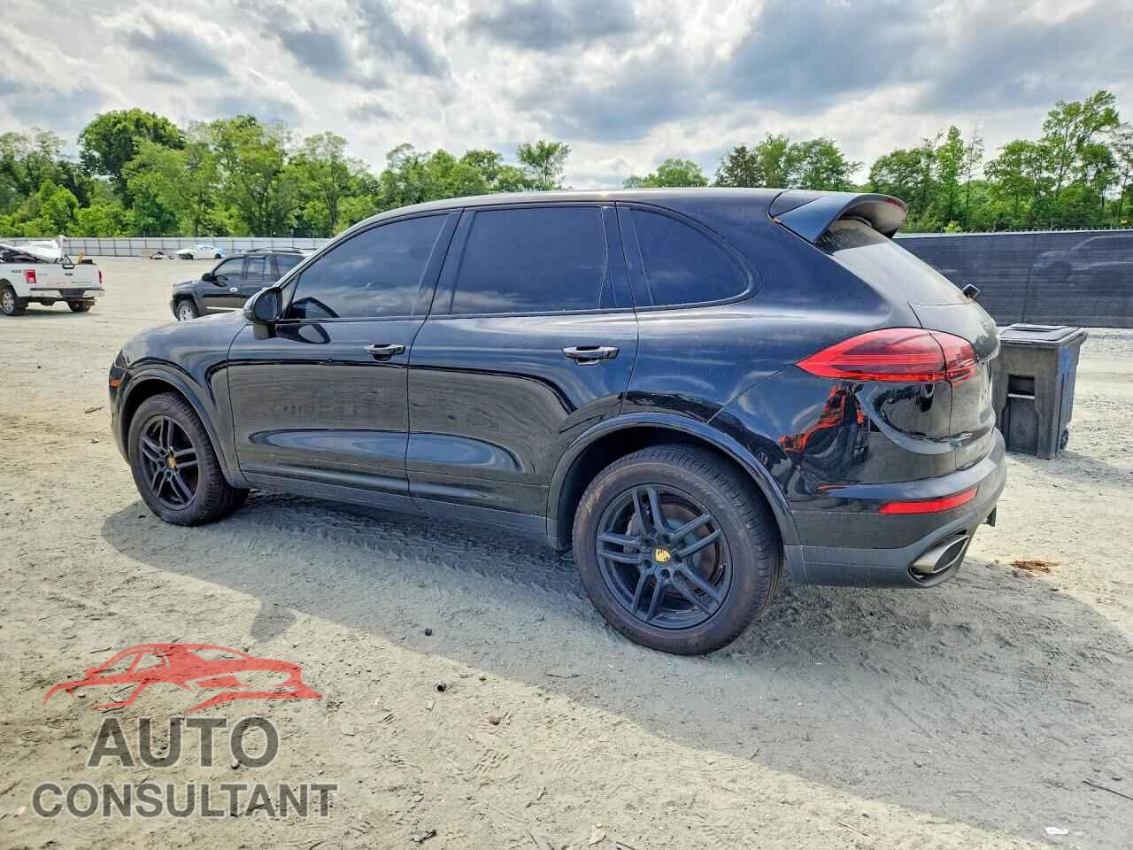 PORSCHE CAYENNE 2018 - WP1AA2A26JKA01395