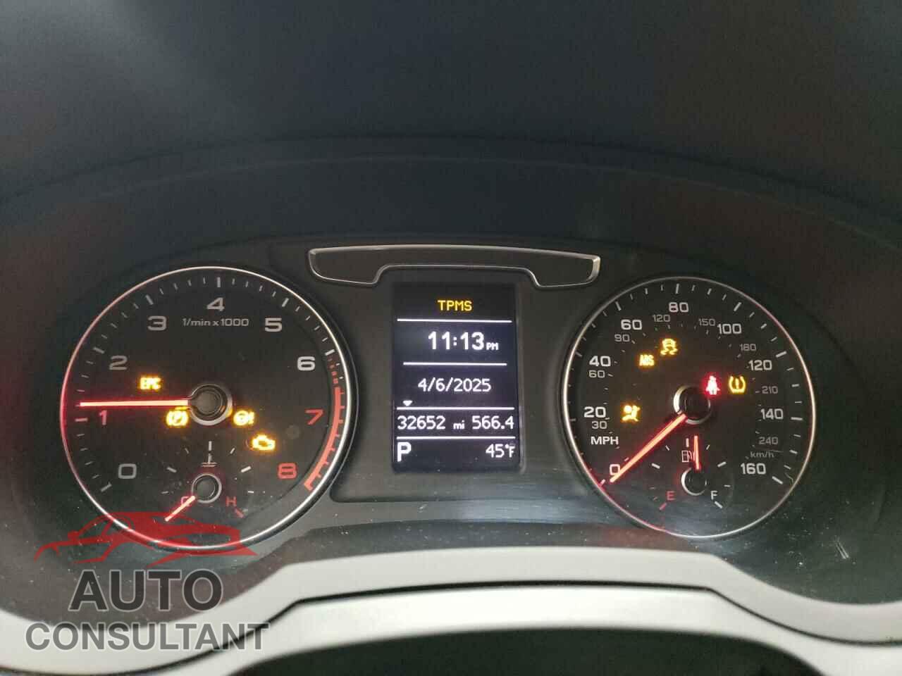 AUDI Q3 2018 - WA1ECCFS5JR022106