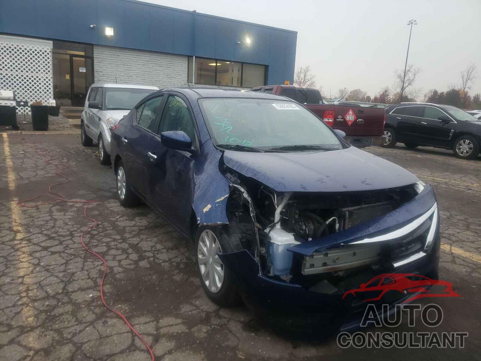 NISSAN VERSA 2018 - 3N1CN7AP5JL885211