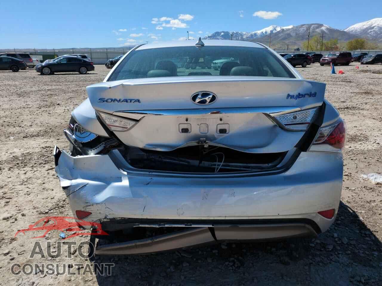 HYUNDAI SONATA 2012 - KMHEC4A40CA063129