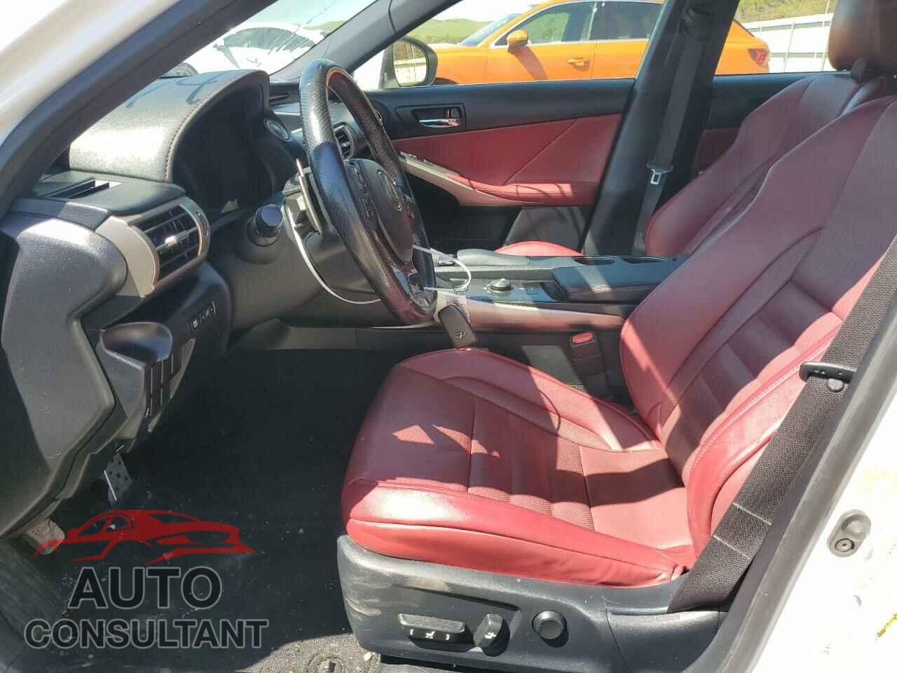 LEXUS IS 2016 - JTHCM1D28G5014940