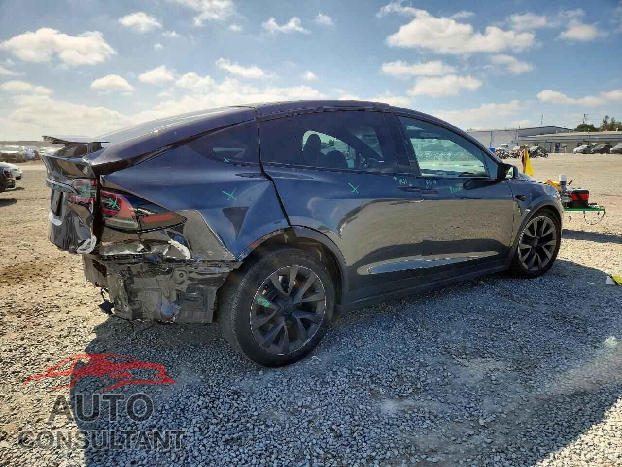 TESLA MODEL X 2023 - 7SAXCAE58PF424945