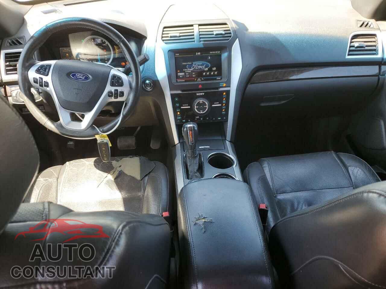 FORD EXPLORER 2011 - 1FMHK8F82BGA91903
