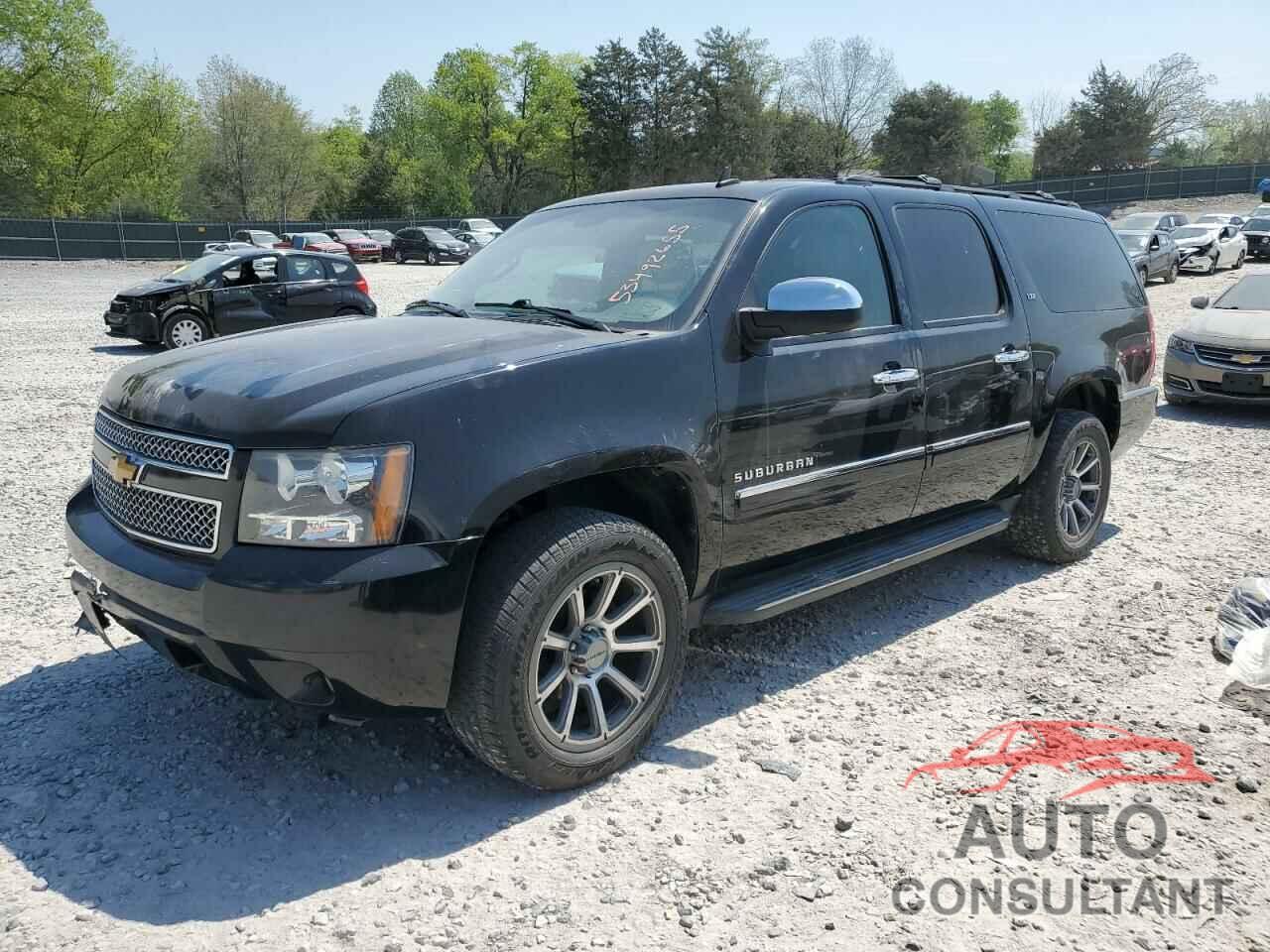 CHEVROLET SUBURBAN 2013 - 1GNSKKE78DR370870