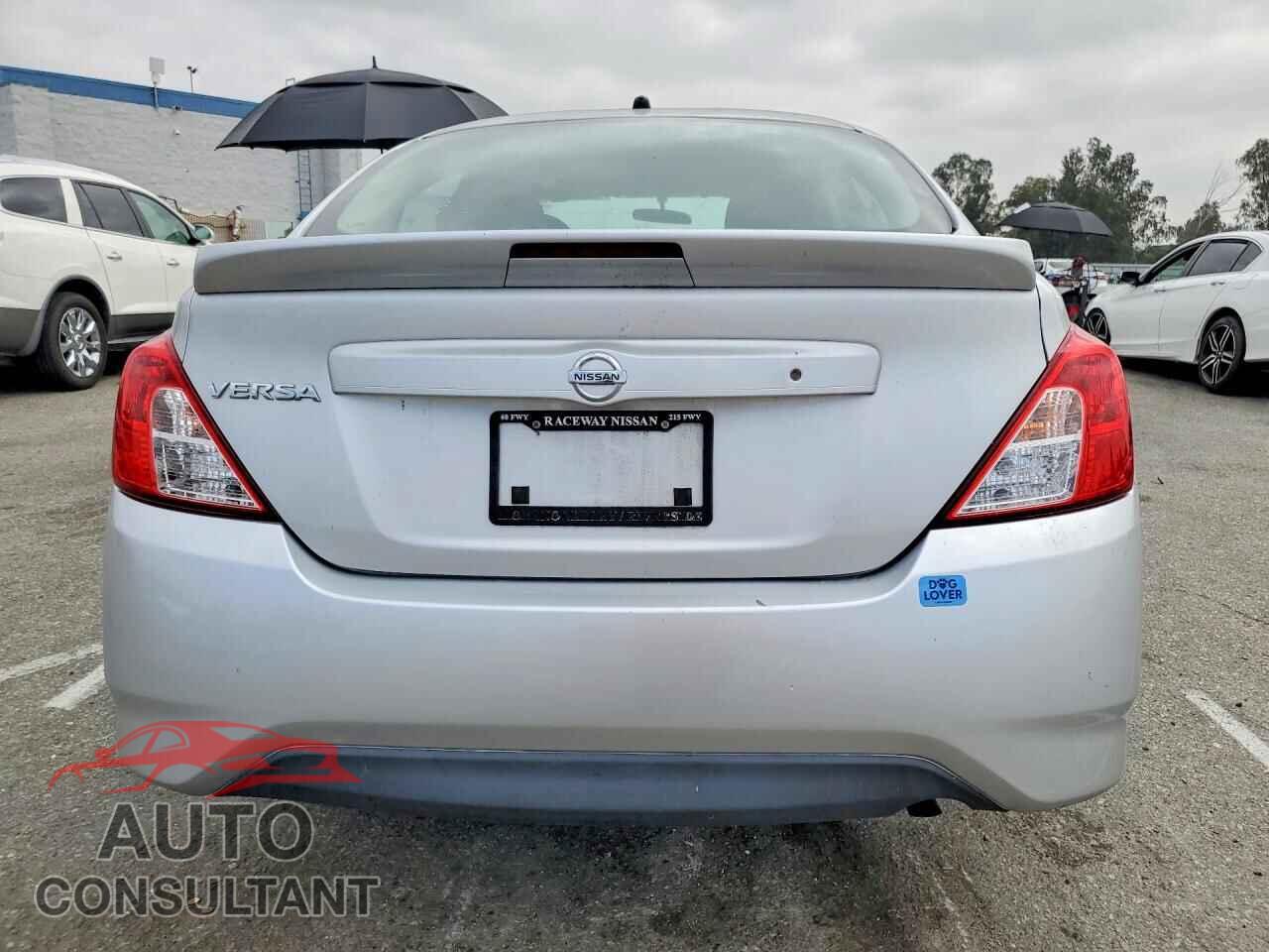 NISSAN VERSA 2017 - 3N1CN7AP3HL882169