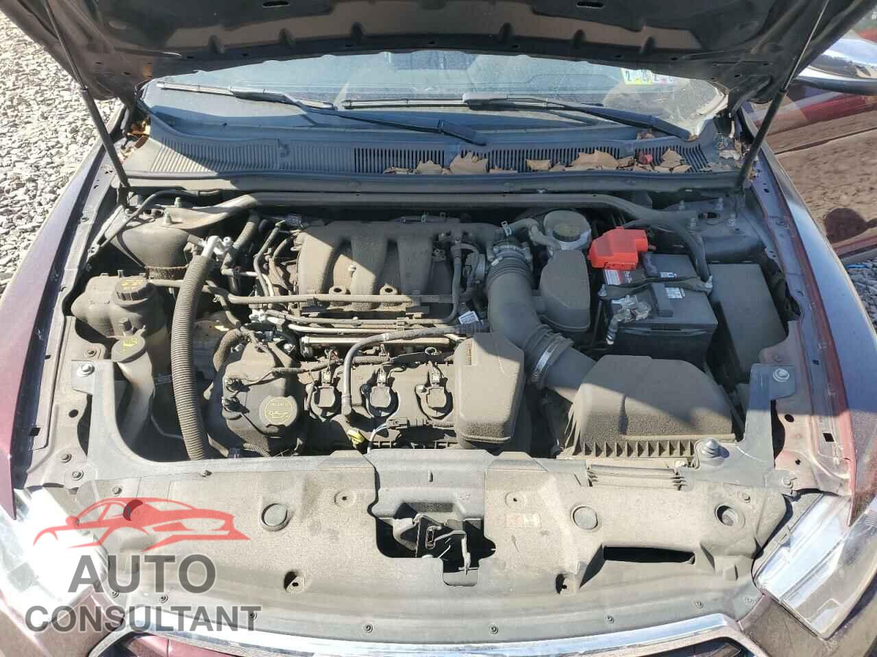 FORD TAURUS 2018 - 1FAHP2F86JG130421