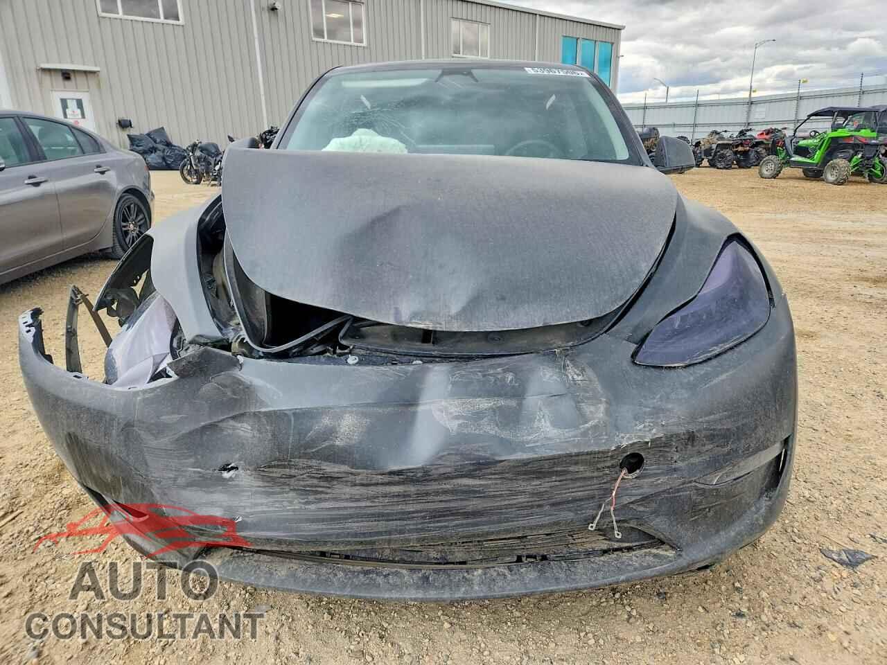 TESLA MODEL Y 2023 - LRWYGDFD3PC057864