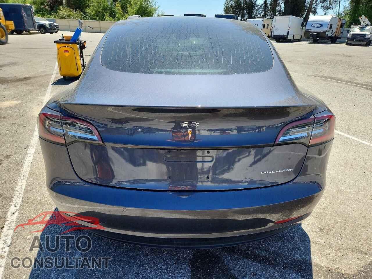 TESLA MODEL 3 2018 - 5YJ3E1EB0JF087013