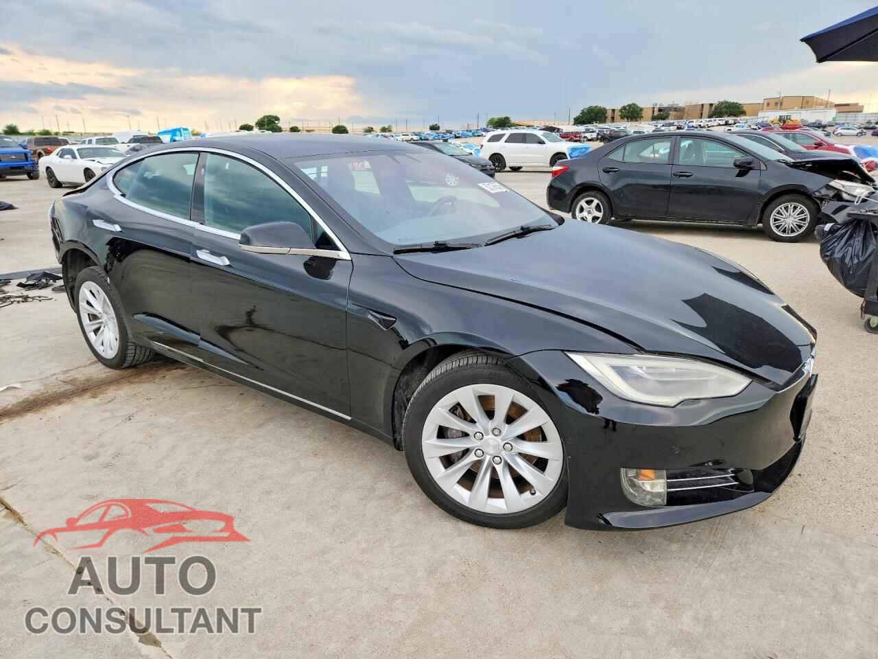 TESLA MODEL S 2017 - 5YJSA1E12HF231203