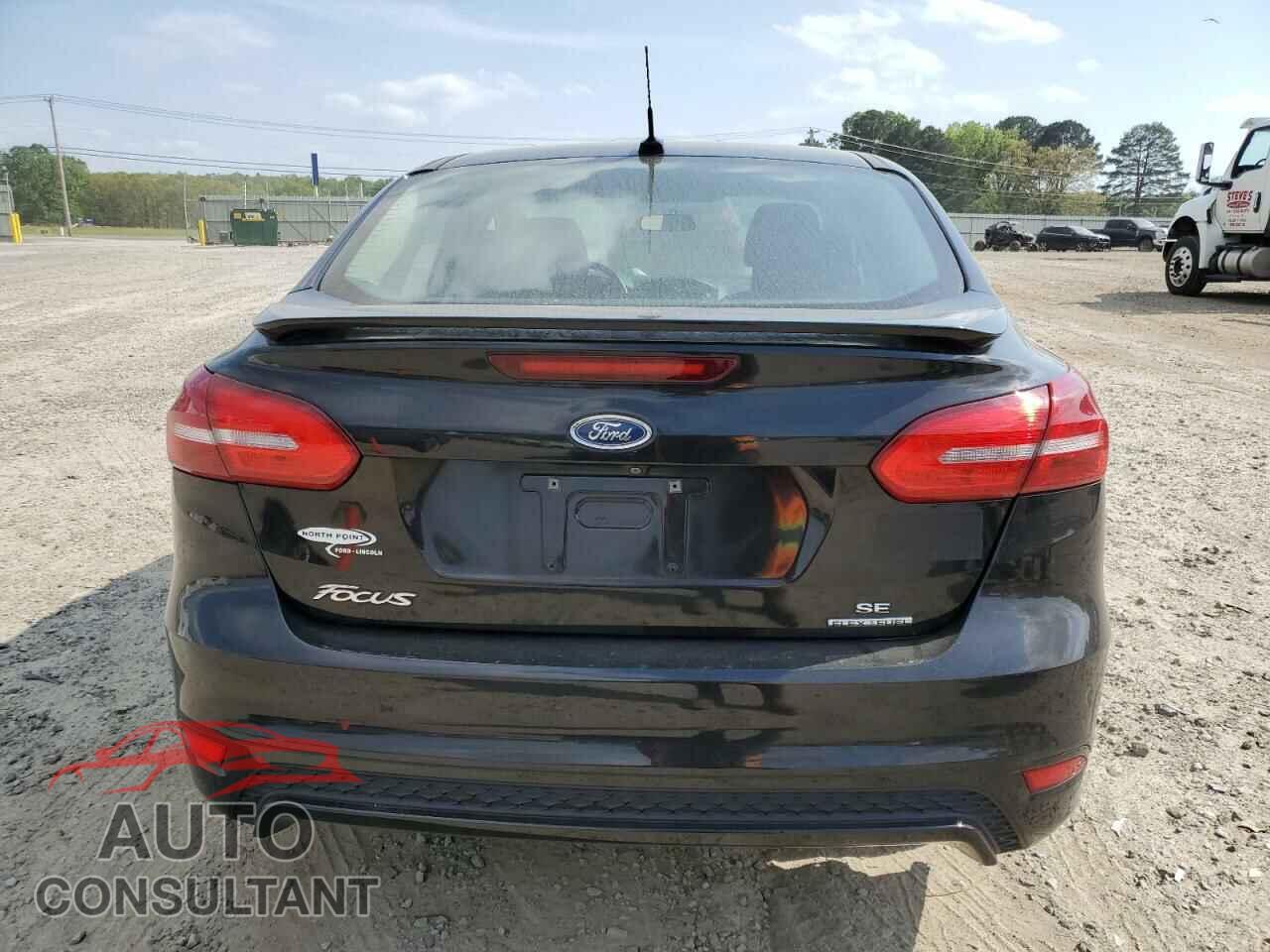 FORD FOCUS 2015 - 1FADP3F28FL381925