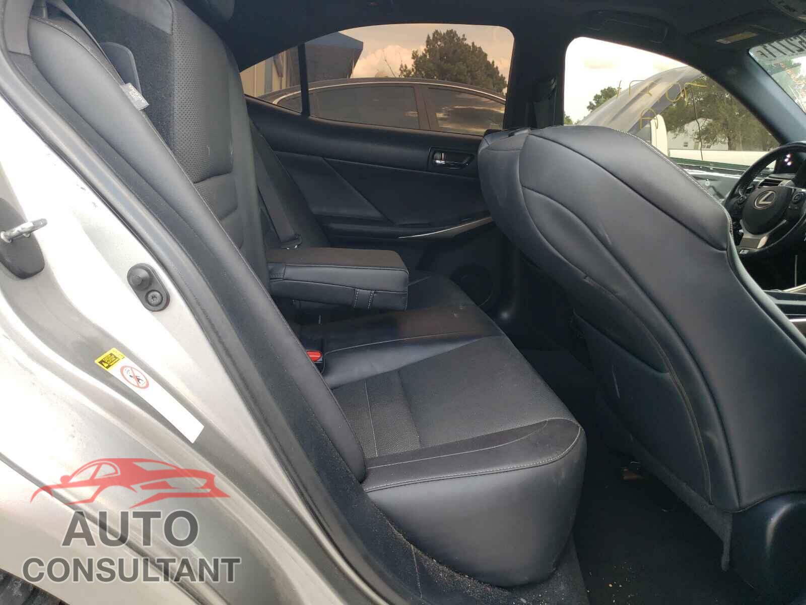 LEXUS IS 2016 - JTHBA1D28G5017342