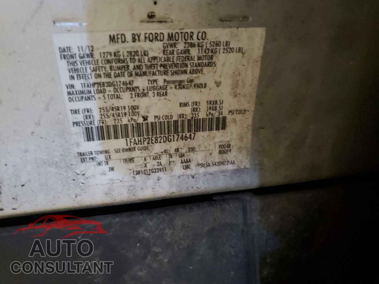 FORD TAURUS 2013 - 1FAHP2E82DG174647