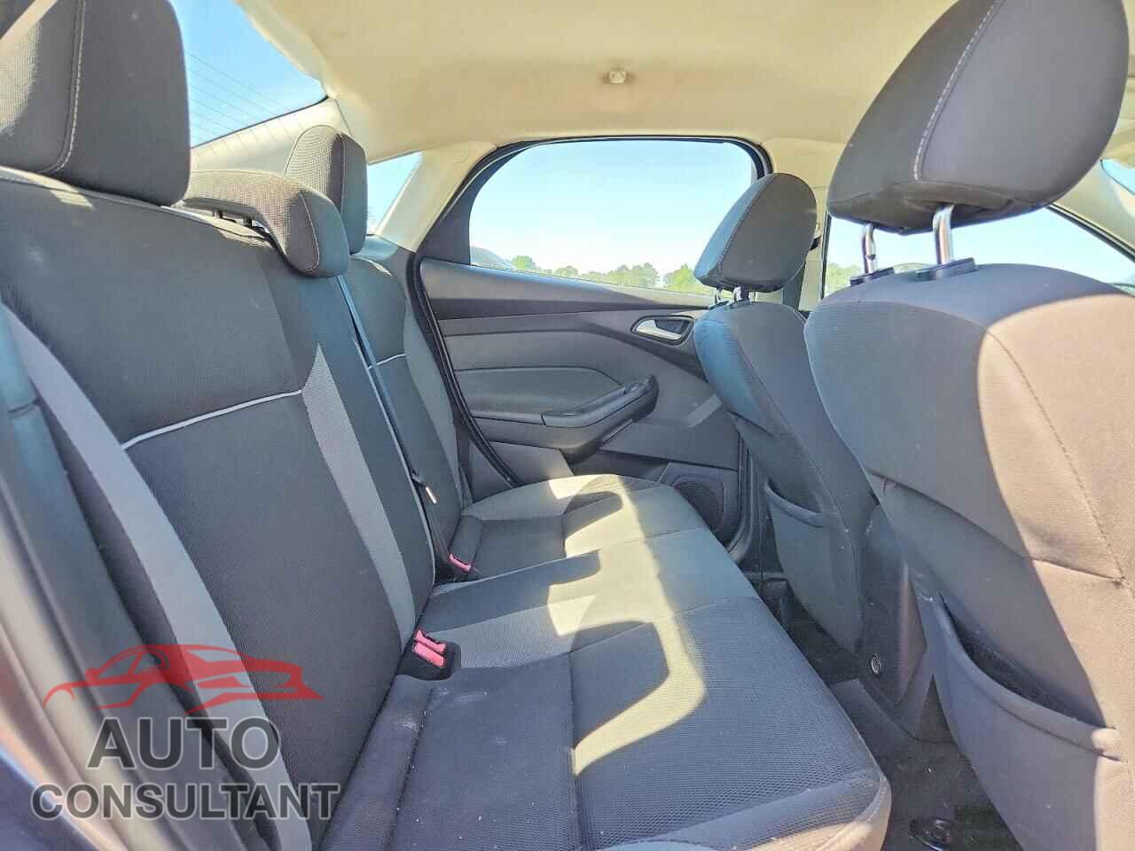 FORD FOCUS 2014 - 1FADP3F29EL235709