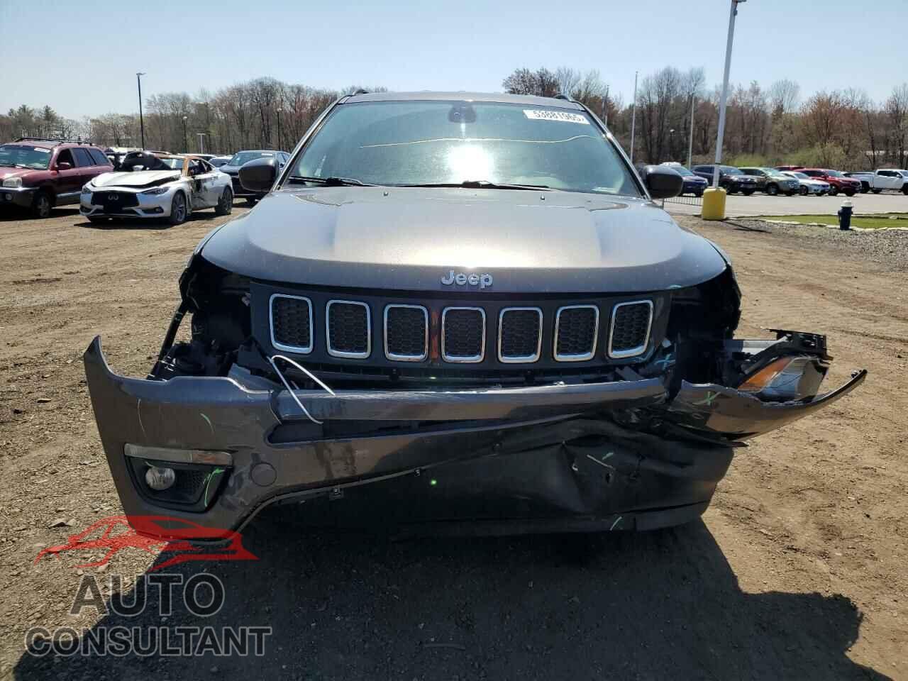 JEEP COMPASS 2018 - 3C4NJDBB5JT303871