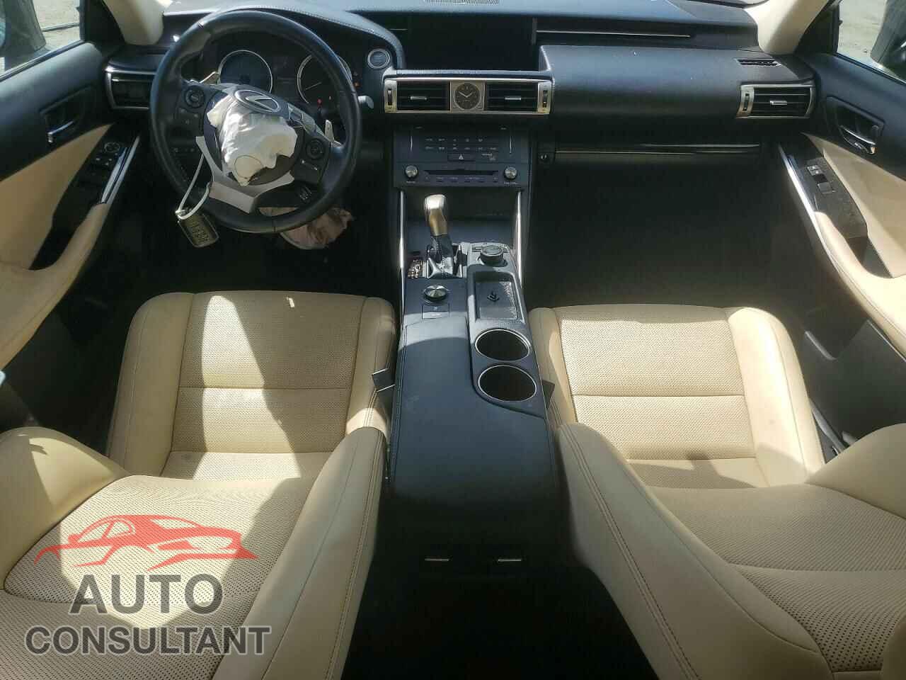 LEXUS IS 2016 - JTHBA1D24G5013532