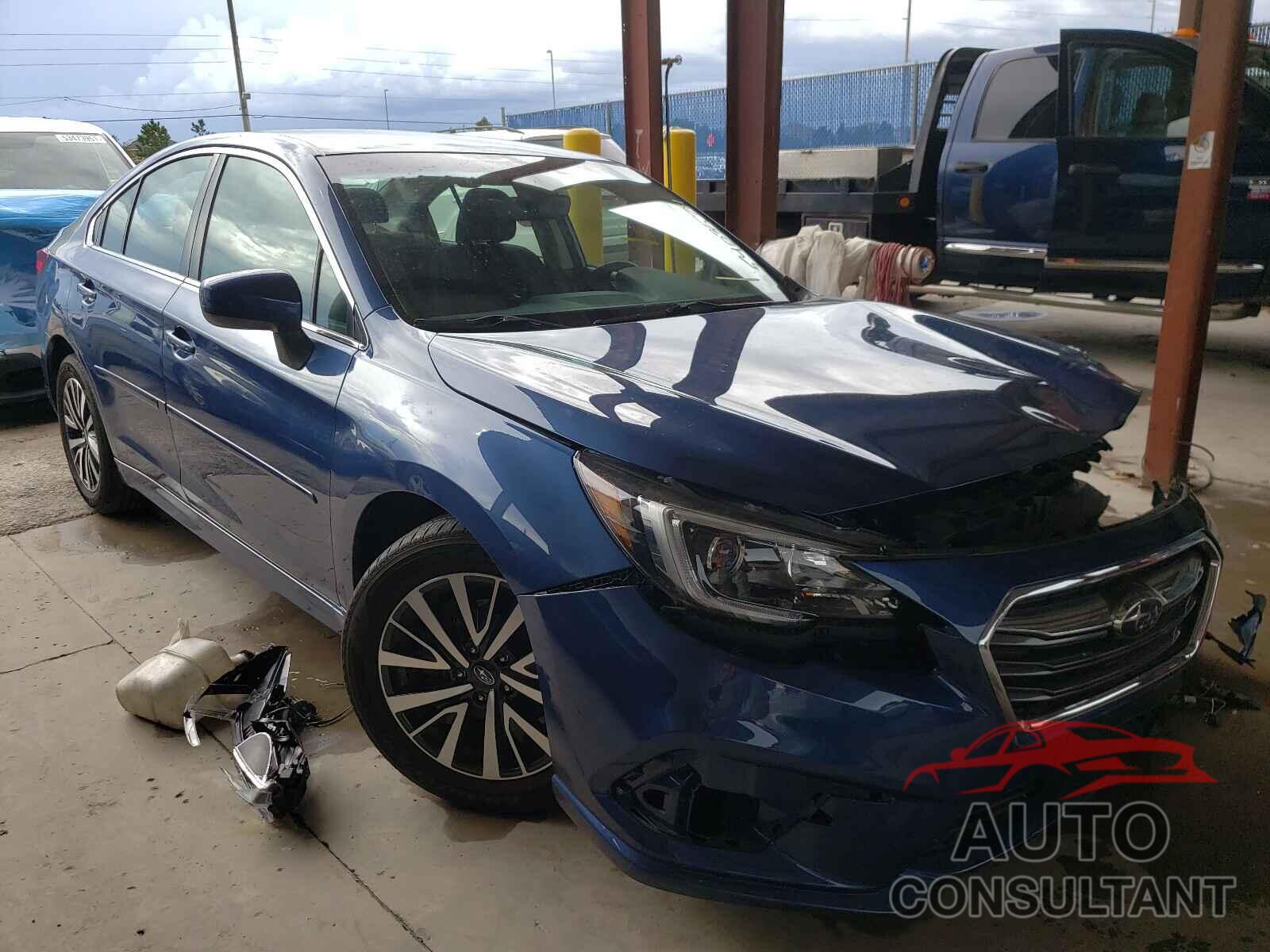 SUBARU LEGACY 2019 - 4S3BNAF68K3006108