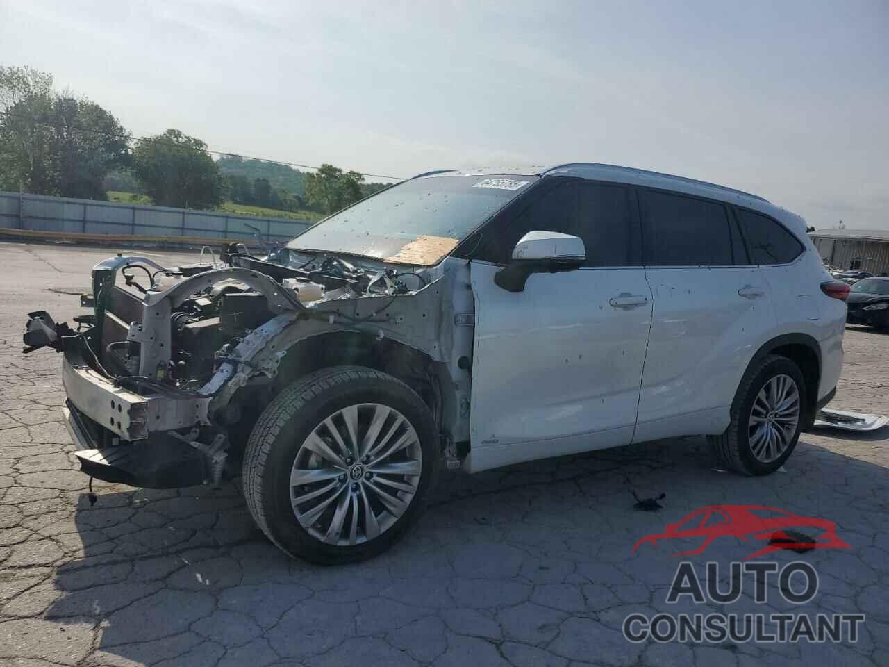 TOYOTA HIGHLANDER 2023 - 5TDEBRCH4PS114760