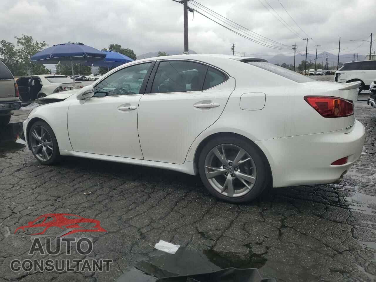 LEXUS IS 2010 - JTHBF5C26A5107557