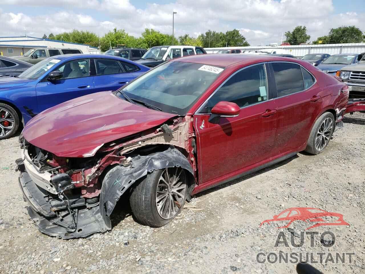TOYOTA CAMRY 2018 - 4T1B11HK1JU661916