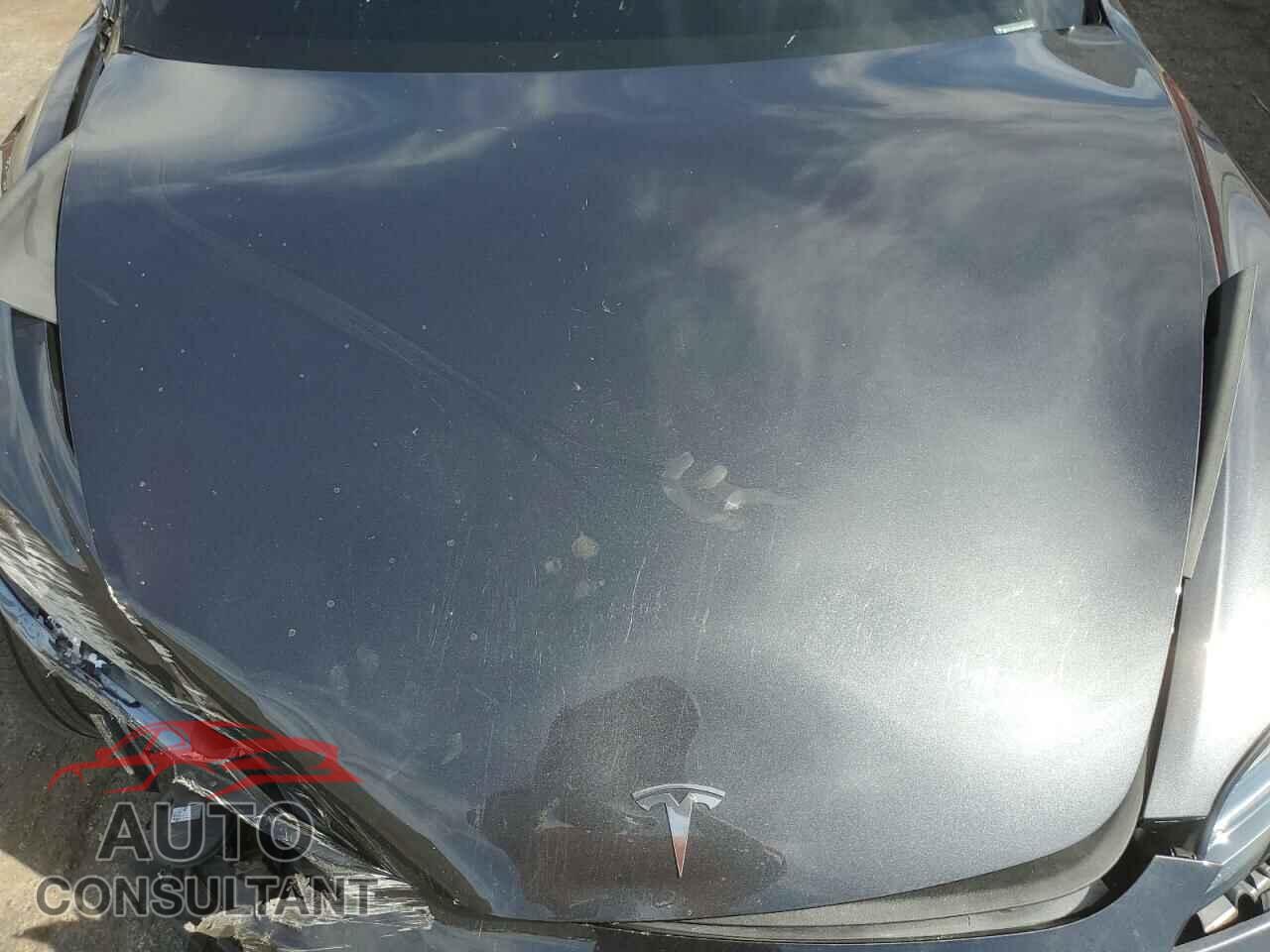 TESLA MODEL 3 2024 - 5YJ3E1EA9RF740148