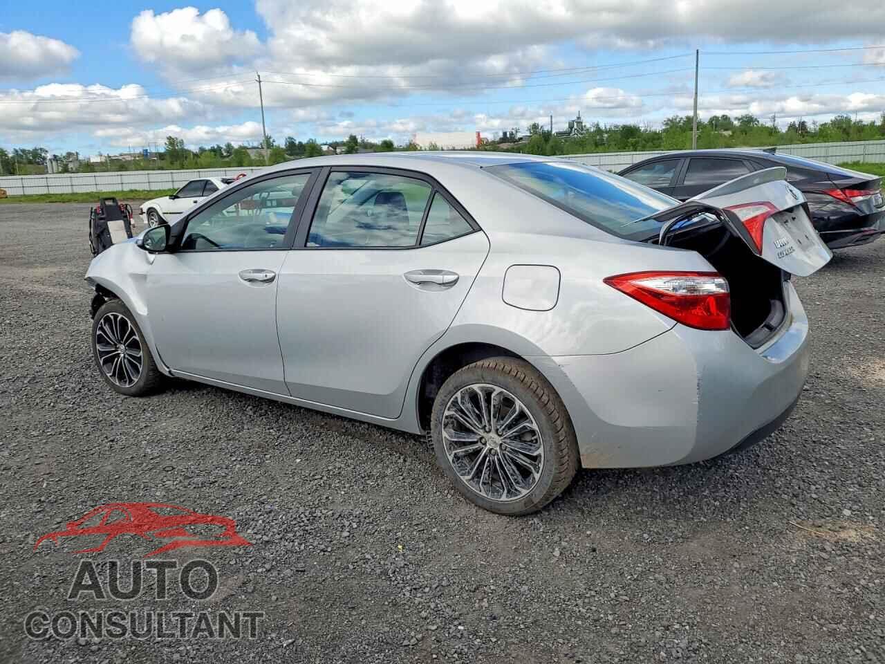 TOYOTA COROLLA 2015 - 2T1BURHE2FC325880