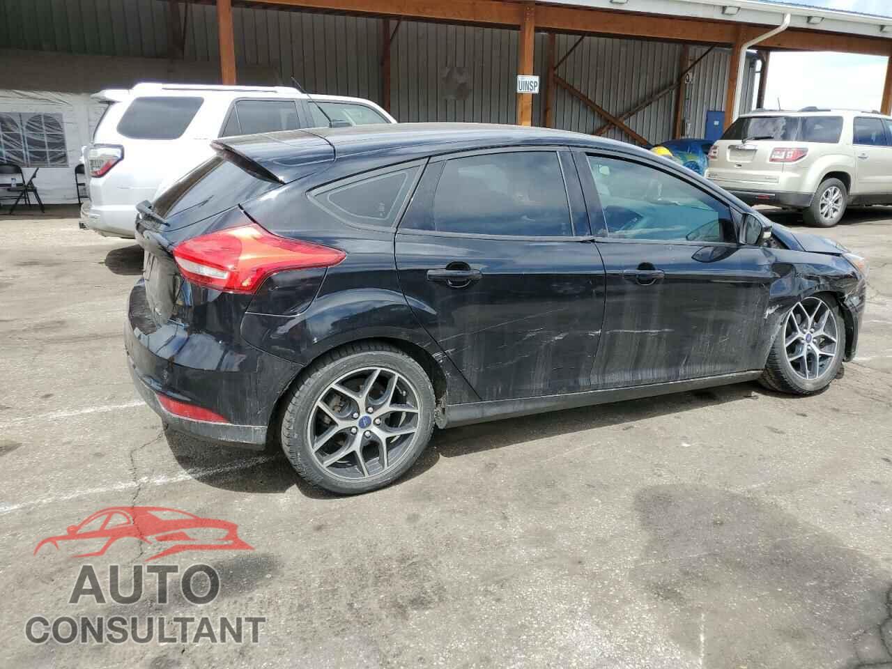 FORD FOCUS 2017 - 1FADP3M23HL271130