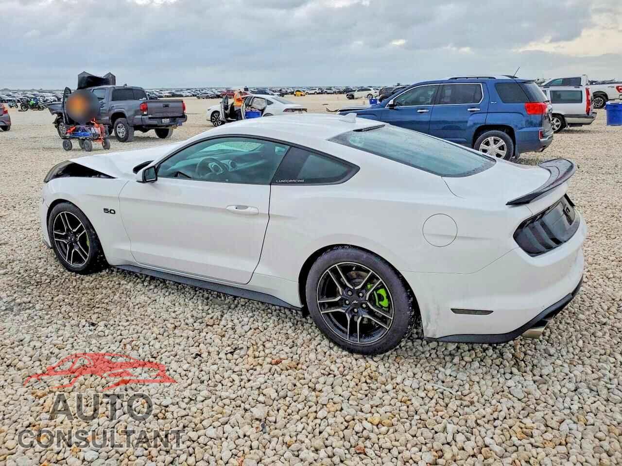 FORD MUSTANG 2020 - 1FA6P8CF7L5183463