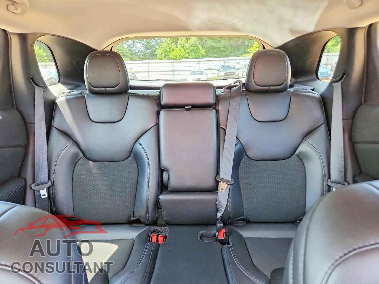 JEEP CHEROKEE 2019 - 1C4PJMLX5KD468667