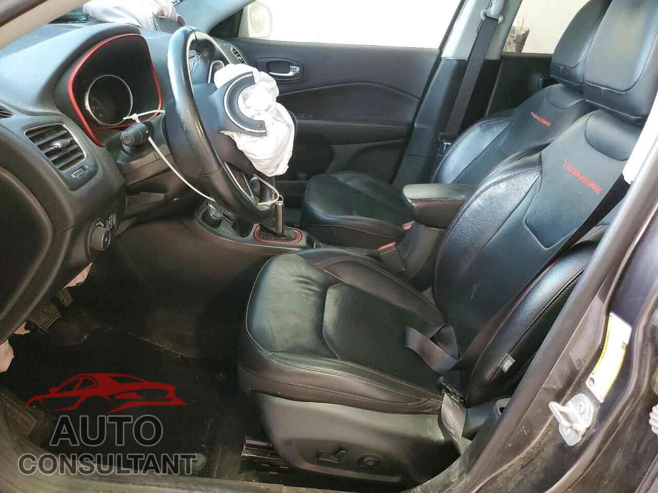 JEEP COMPASS 2019 - 3C4NJDDB7KT781353