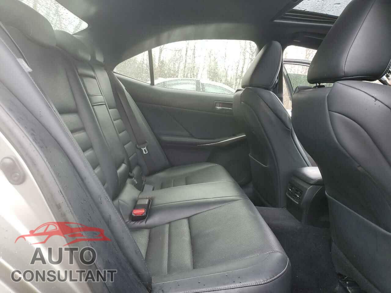 LEXUS IS 2014 - JTHCF1D22E5001091