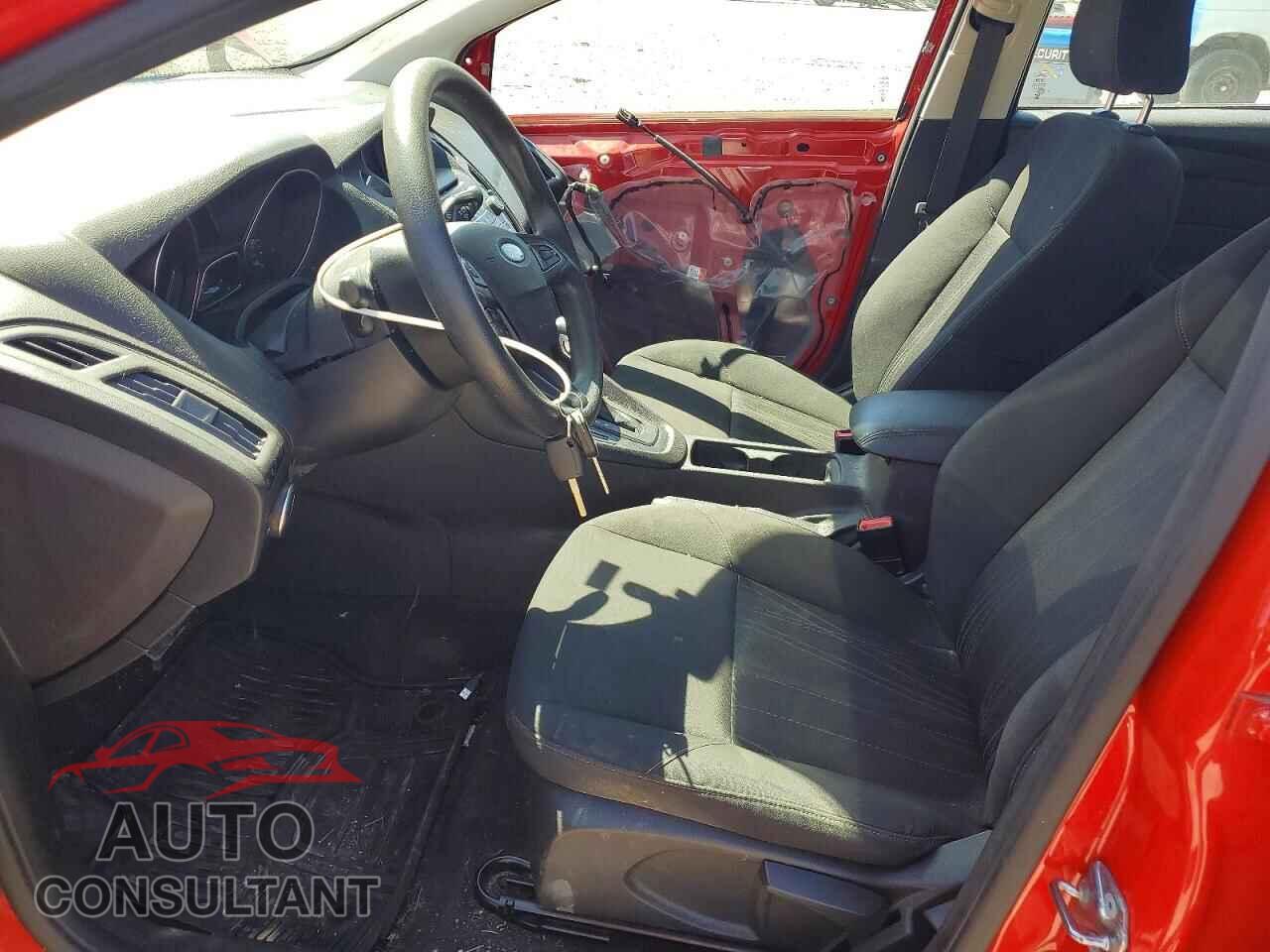 FORD FOCUS 2015 - 1FADP3F27FL294792