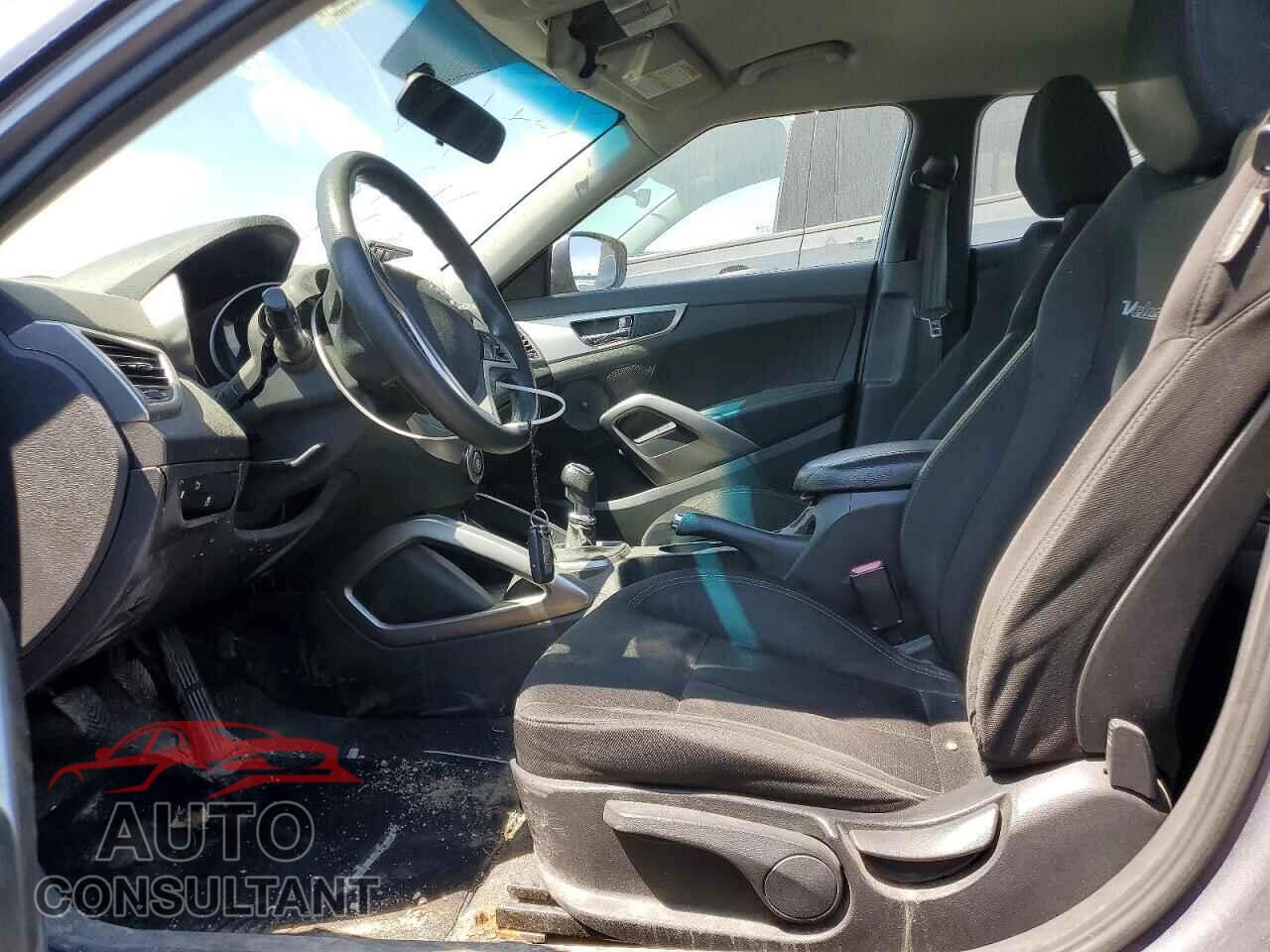 HYUNDAI VELOSTER 2013 - KMHTC6AD7DU109252