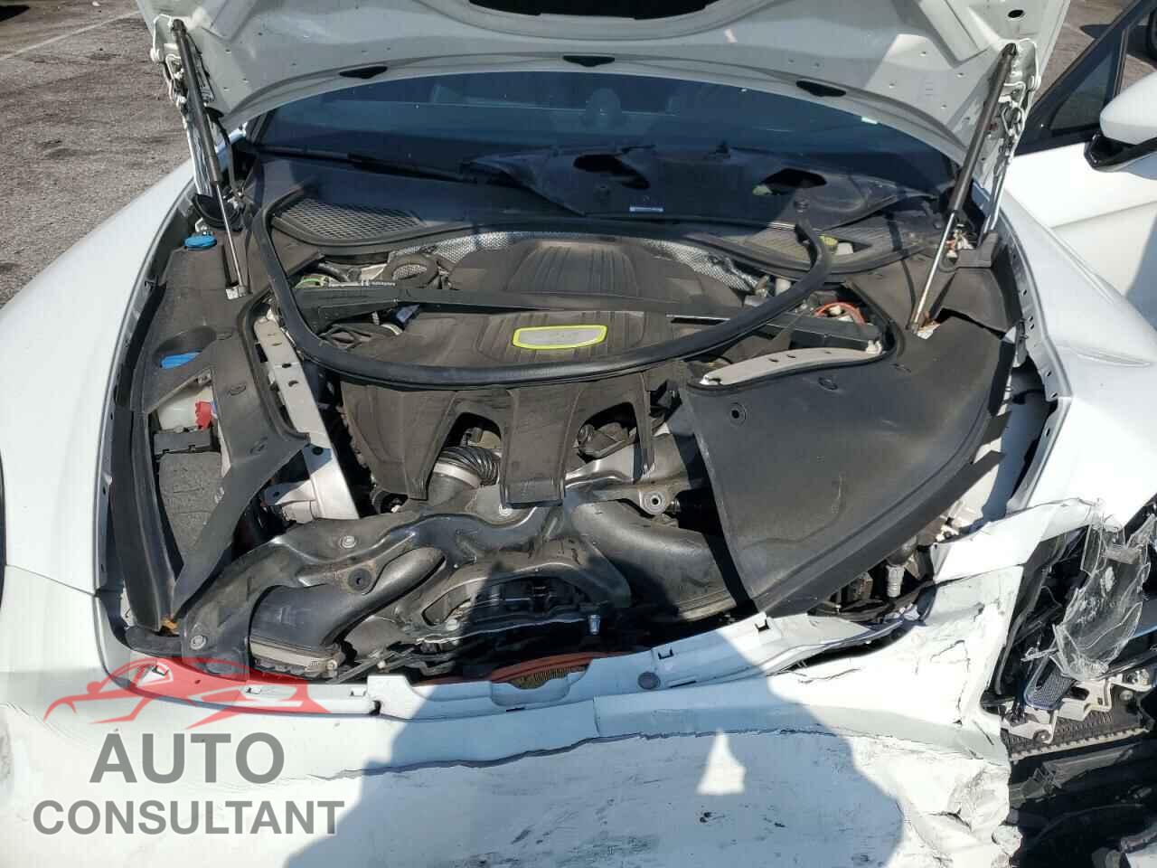 PORSCHE PANAMERA 2018 - WP0AE2A75JL130885